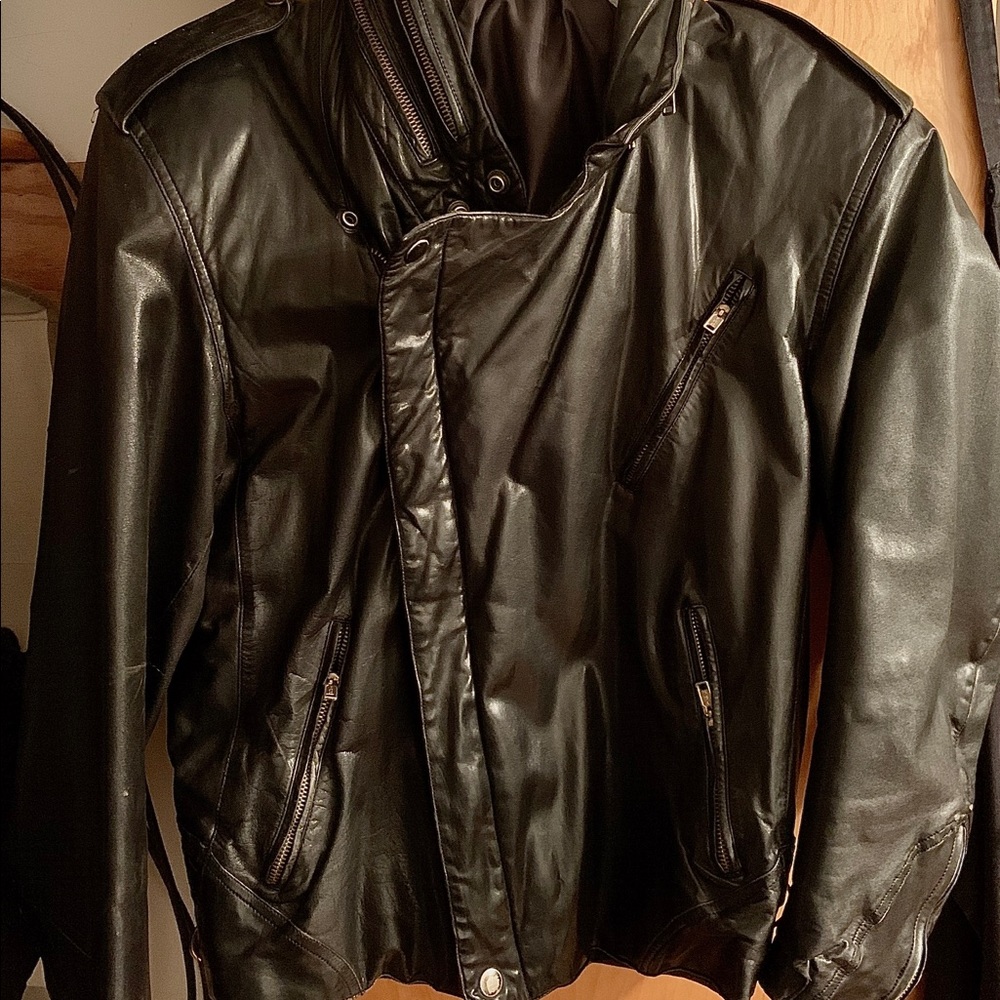 Ladies/Mens Vintage 80’s leather jacket motorcycle